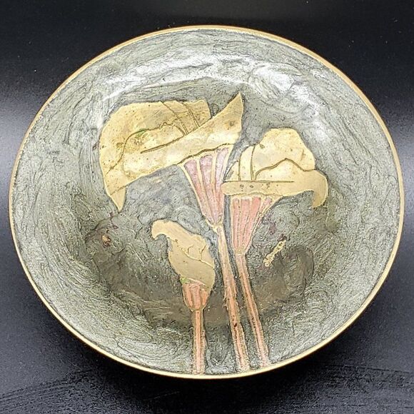 Rosenthal Netter Vintage 1970s Enameled Lily Flowers Brass 5.5" Pedestal Bowl - Picture 12 of 12